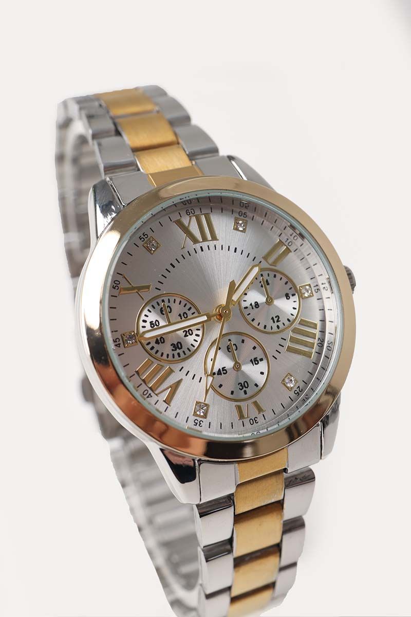 Round Dial Wristwatch