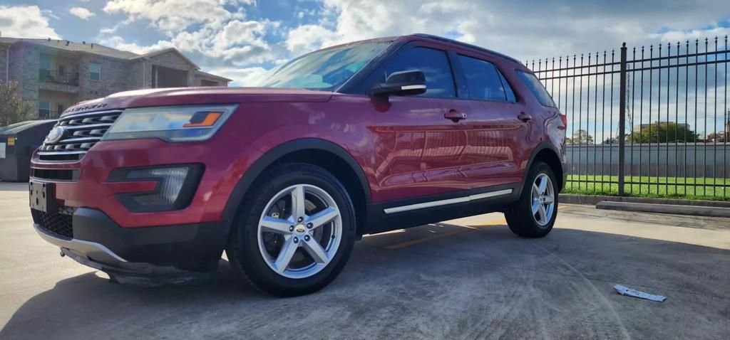 2016 Ford Explorer