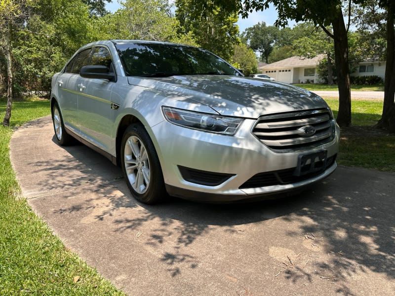 2017 Ford Taurus Se Fwd